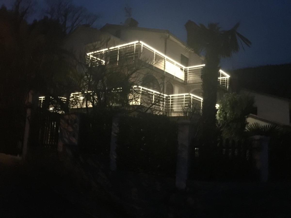 Vacation Home Lucija Slatina  외부 사진