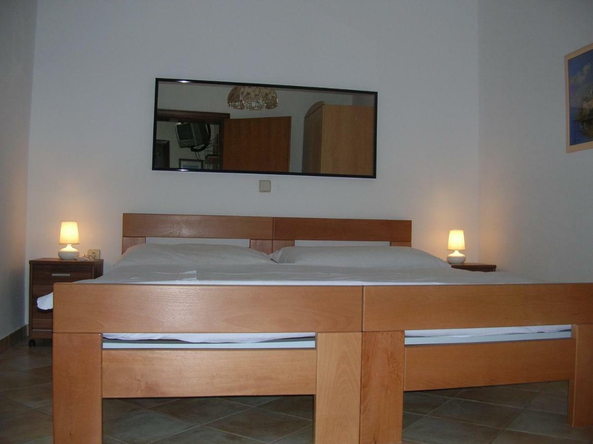 Vacation Home Lucija Slatina  외부 사진